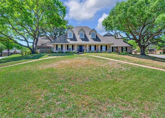 Property at 4107 Greenleaf Dr, Waco, TX 76710, 4 beds, 2.5 baths