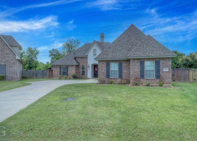Property at 1029 Spanish Moss Cir, Bossier City, LA 71111, 5 beds, 3 baths