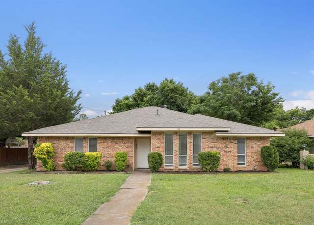 Property at 408 E Kearney St, Mesquite, TX 75149, 4 beds, 2 baths