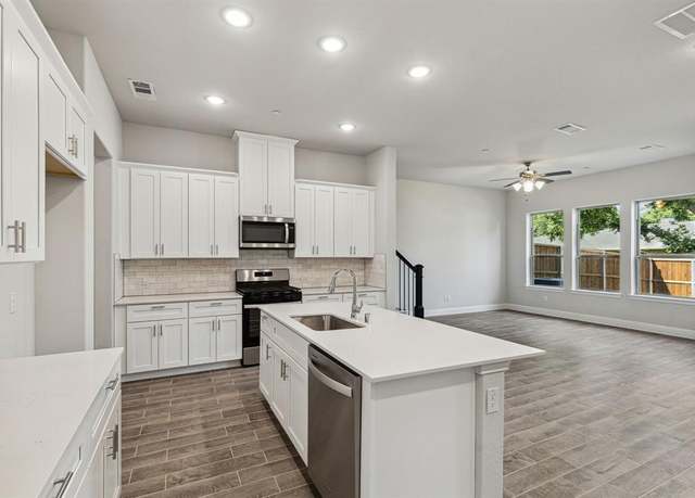 Property at 2929 Hamilton St, Plano, TX 75075, 3 beds, 2.5 baths