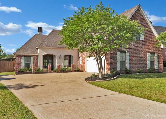 Property at 131 Creston Ln, Shreveport, LA 71106, 4 beds, 3 baths