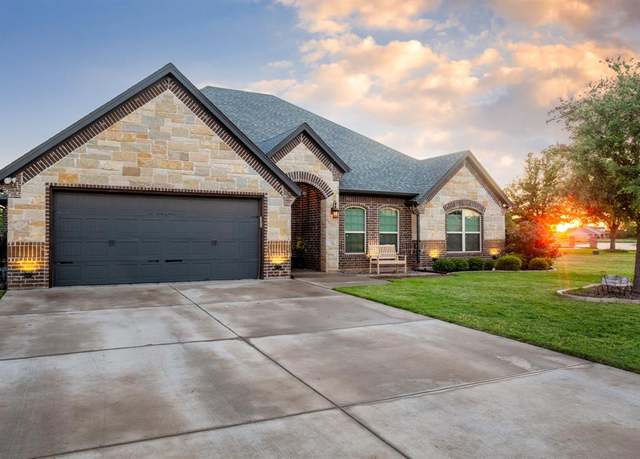 Property at 3309 Ferry Boat Ln, Granbury, TX 76049, 4 beds, 3 baths