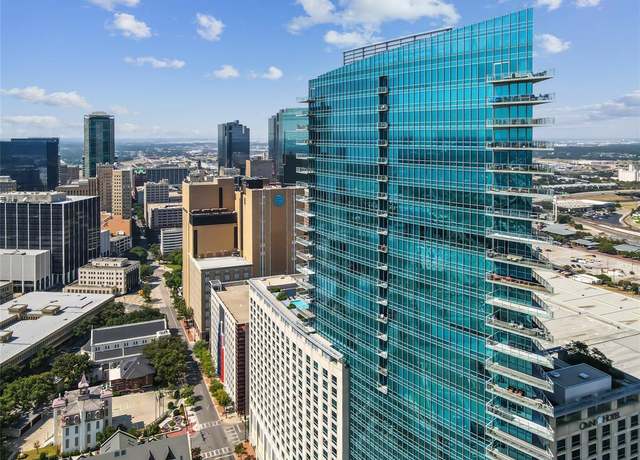 Property at 1301 Throckmorton St #2503, Fort Worth, TX 76102, 3 beds, 3 baths