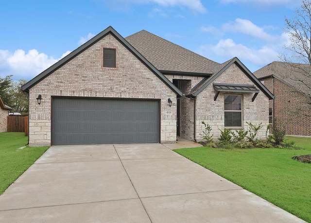 Property at 408 Mercer Dr, Josephine, TX 75173, 3 beds, 2 baths