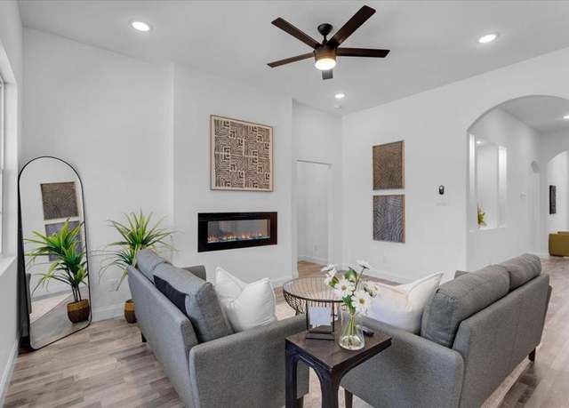 Property at 1323 S Montgomery St, Sherman, TX 75090, 4 beds, 2 baths