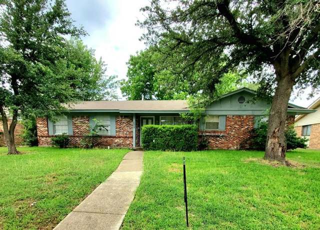 Property at 3205 Parkside Dr, Mesquite, TX 75150, 3 beds, 2 baths