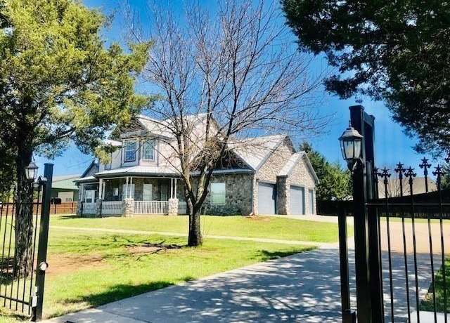 Property at 496 Brandon Way, Pottsboro, TX 75076, 3 beds, 2.5 baths