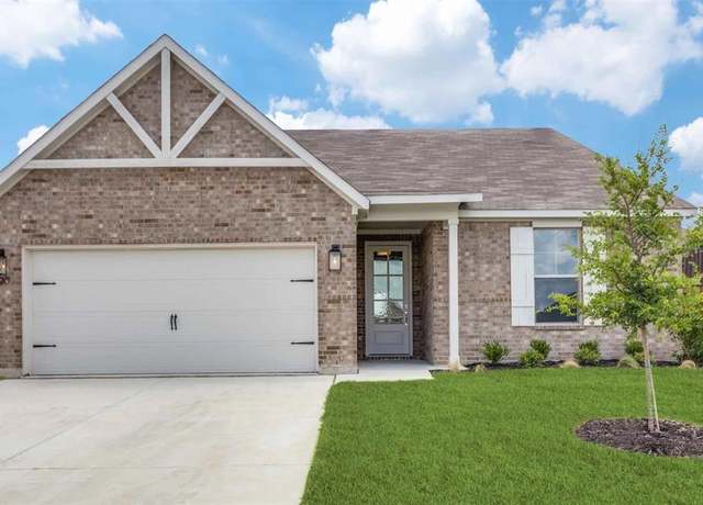 Property at 500 Lakeway Ln, Justin, TX 76247, 3 beds, 2 baths