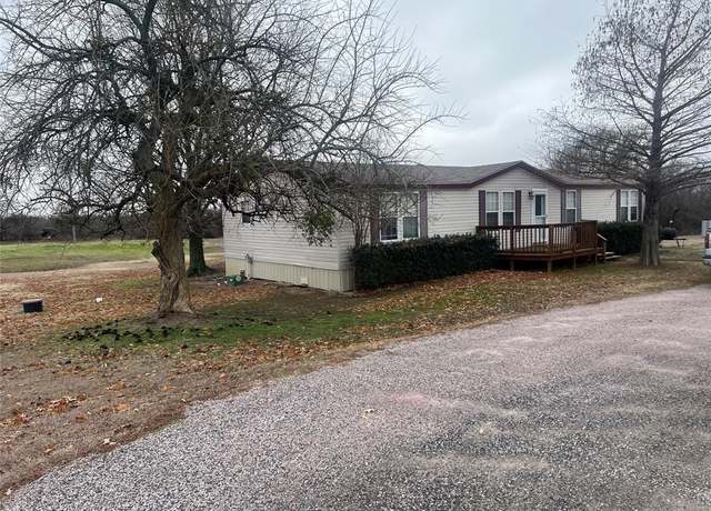 Property at 410 Oak Hollow Ln, Sherman, TX 75092, 3 beds, 2 baths
