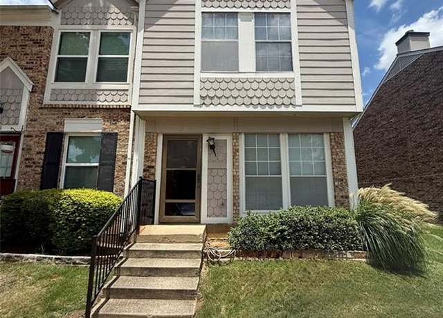Property at 24 Abbey Rd, Euless, TX 76039, 2 beds, 1.5 baths