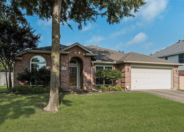 Property at 8125 Salt River Rd, Fort Worth, TX 76137, 4 beds, 2 baths