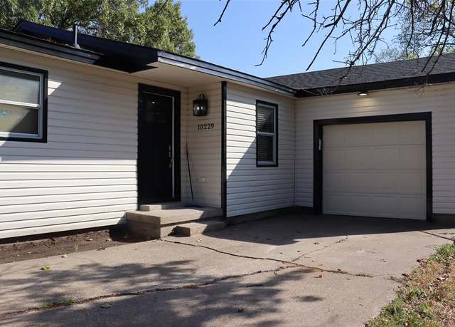 Property at 10922 Limestone Dr, Balch Springs, TX 75180, 3 beds, 2 baths