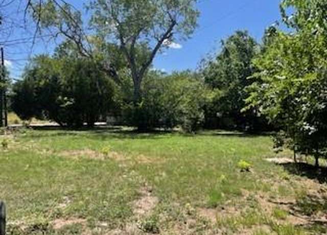 Property at 1818 Jefferies St, Abilene, TX 79603
