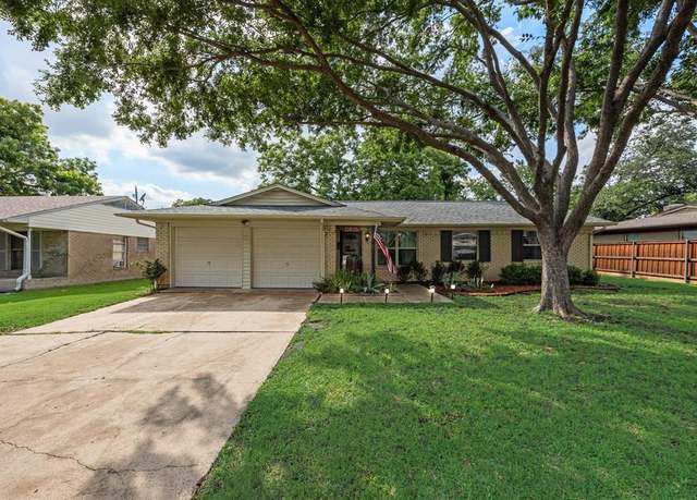 Property at 13835 Pyramid Dr, Farmers Branch, TX 75234, 3 beds, 2 baths