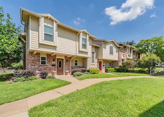 Property at 1941 Shorewood Dr, Grapevine, TX 76051, 3 beds, 2.5 baths