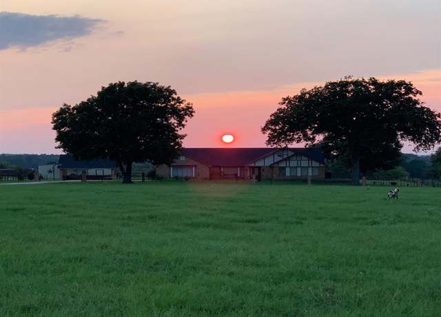 Property at 4569 County Road 234d, Henderson, TX 75652, 3 beds, 2 baths