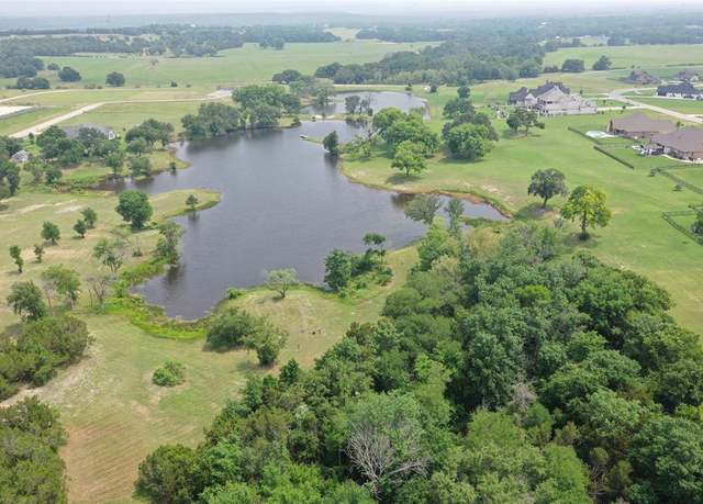 Property at 512 Lydia Ln, Granbury, TX 76049