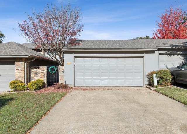 Property at 9539 Highland View Dr, Dallas, TX 75238, 2 beds, 2 baths