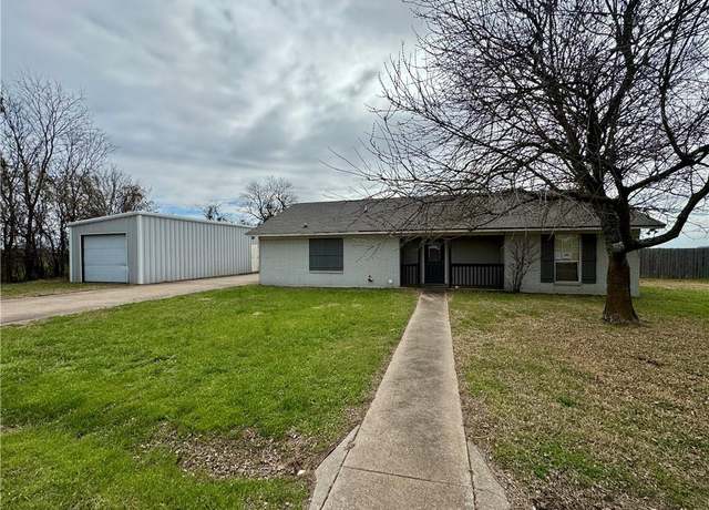 Property at 224 Quail Run Dr, Woodway, TX 76712, 3 beds, 2 baths