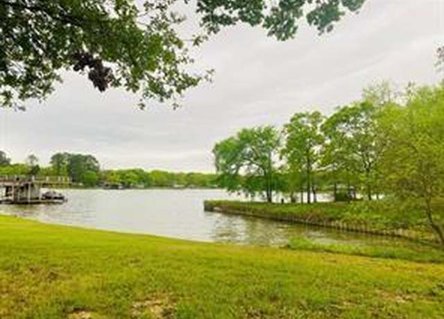 Property at 102 Bear Creek Dr, Mabank, TX 75156