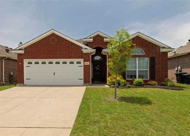Property at 10617 Big Oak Dr, Fort Worth, TX 76131, 3 beds, 2 baths