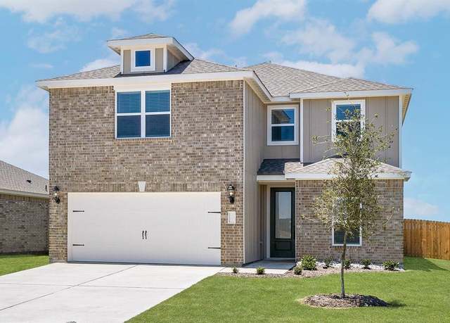 Property at 1000 Pecan Pl, Hutchins, TX 75141, 5 beds, 2.5 baths