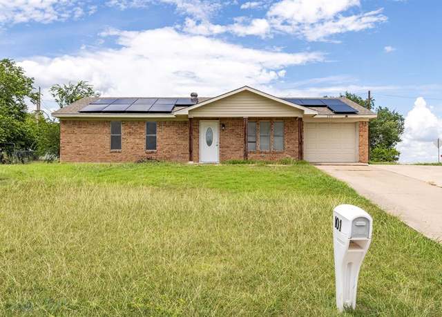 Property at 101 Arrowhead St, Fort Worth, TX 76108, 4 beds, 2 baths