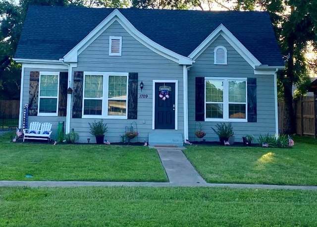 Property at 1709 Franklin. Ave, Bonham, TX 75418, 3 beds, 2 baths