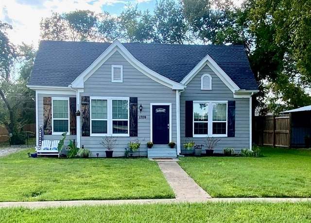 Property at 1709 Franklin. Ave, Bonham, TX 75418, 3 beds, 2 baths