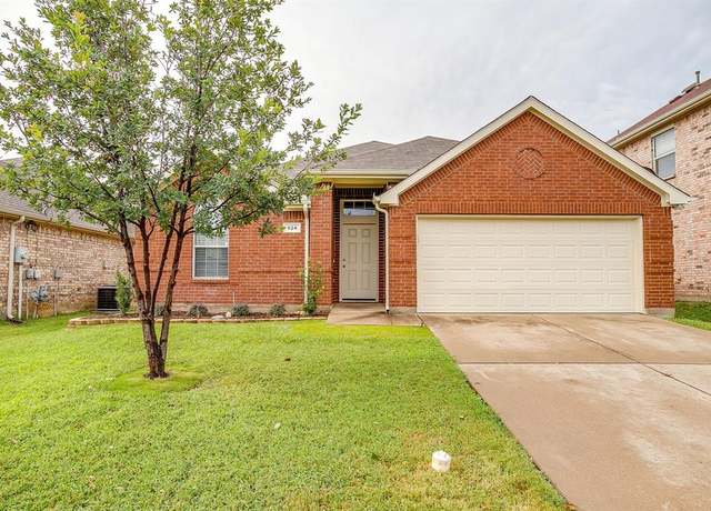 Property at 624 Horn St, Crowley, TX 76036, 4 beds, 2 baths