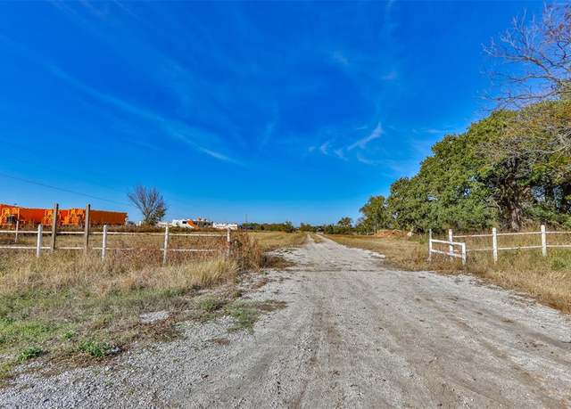 Property at 4401 E Highway 82, Gainesville, TX 76240