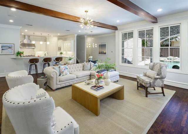 Property at 2900 Amherst Ave, University Park, TX 75225, 4 beds, 3.5 baths