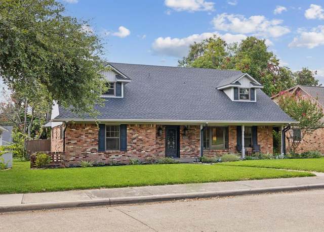 Property at 9816 Vistadale Dr, Dallas, TX 75238, 4 beds, 2.5 baths