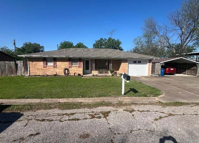 Property at 512 S Llano St, Whitney, TX 76692, 2 beds, 1 bath