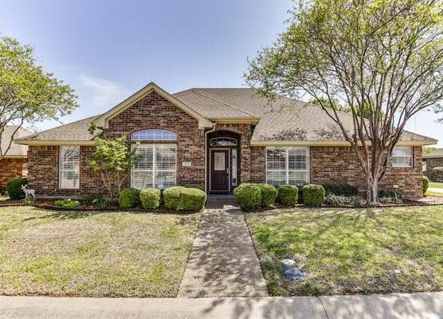 Property at 128 Crestridge Dr #33, Cedar Hill, TX 75104, 3 beds, 2 baths
