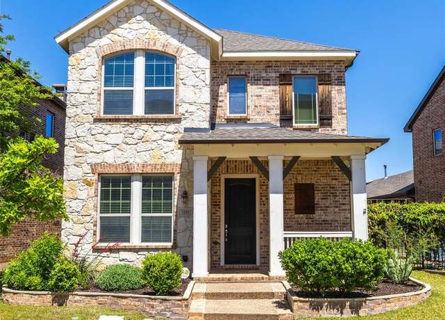 Property at 1009 Winter Fire Way, Arlington, TX 76005, 3 beds, 2.5 baths
