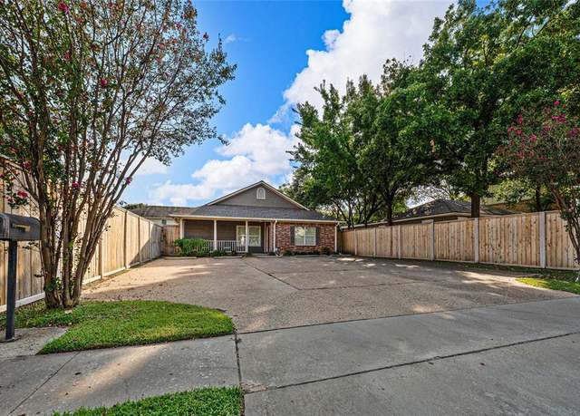 Property at 2011 S 8th St, Waco, TX 76706, 4 beds, 3 baths
