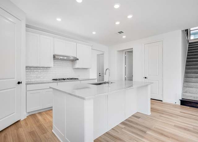 Property at 4251 Arlington Ave, Mckinney, TX 75071, 5 beds, 4.5 baths