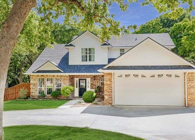 Property at 128 Southwinds Dr, Weatherford, TX 76087, 4 beds, 2.5 baths