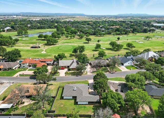 Property at 34 Cypress Point St, Abilene, TX 79606, 3 beds, 2.5 baths