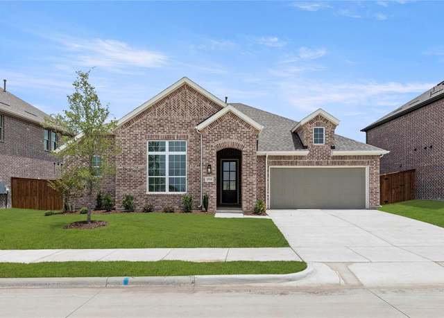 Property at 1916 Honey Creek Rd, Forney, TX 75126, 4 beds, 3 baths