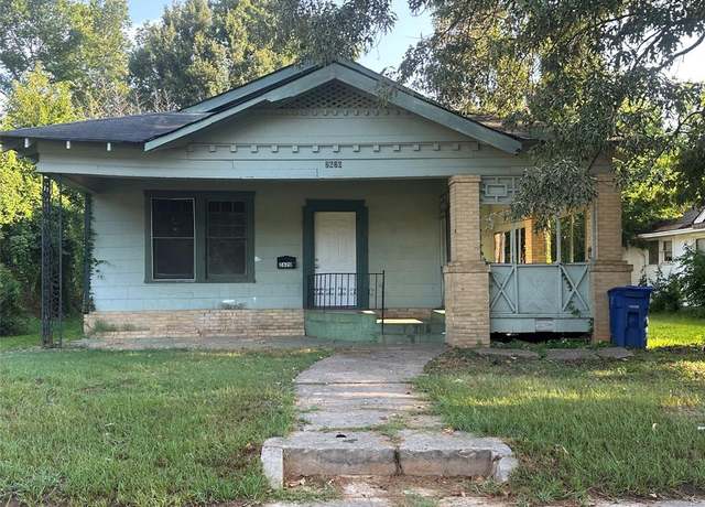 Property at 2620 Darien St, Shreveport, LA 71103, 3 beds, 1 bath