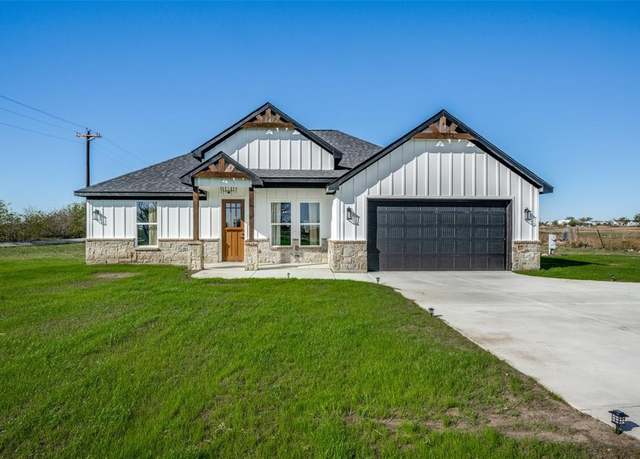 Property at 19 County Road 2131, Valley View, TX 76272, 3 beds, 2 baths