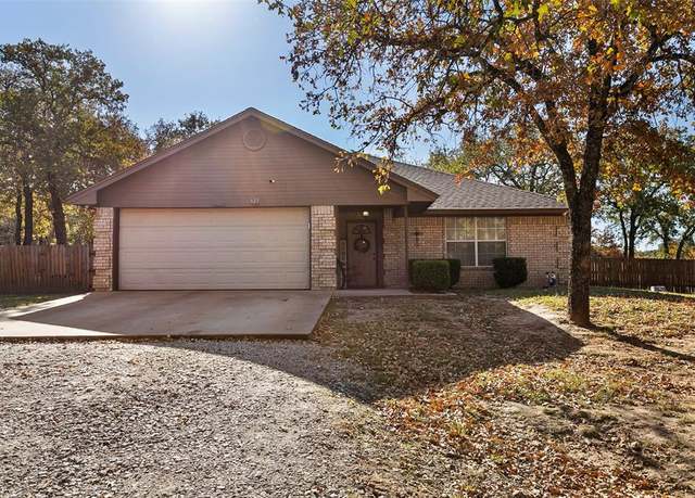 Property at 623 Eagles Way, Springtown, TX 76082, 3 beds, 2 baths