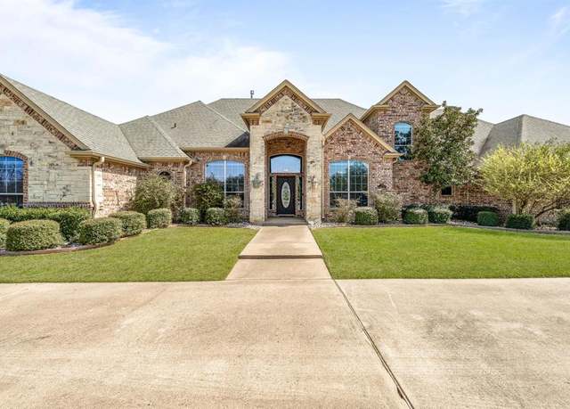 Property at 129 Ranchway Dr, Burleson, TX 76028, 5 beds, 4.5 baths