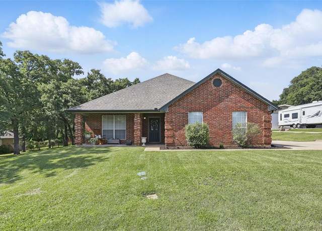 Property at 3021 Marquise Ct, Burleson, TX 76028, 4 beds, 2 baths