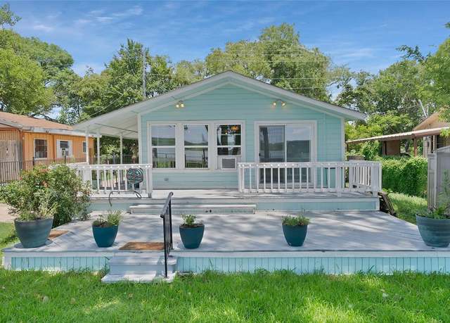 Property at 2425 E Lake Dr, Weatherford, TX 76087, 1 bed, 1 bath