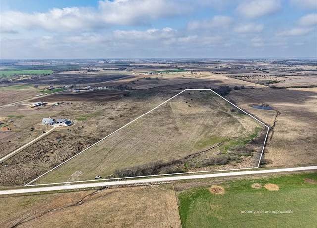 Property at 325 Turkey Run Rd, Crawford, TX 76638