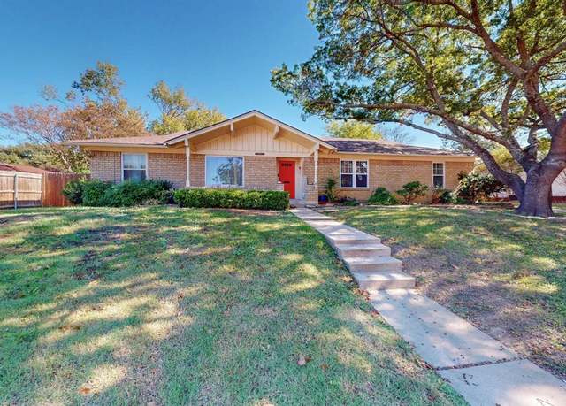 Property at 6511 Sabrosa Ct W, Fort Worth, TX 76133, 4 beds, 2.5 baths