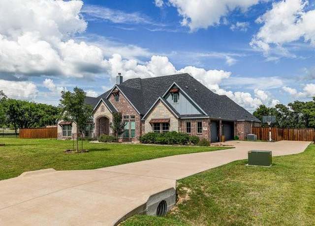 Property at 1760 Rustic Rdg, Midlothian, TX 76065, 5 beds, 3 baths